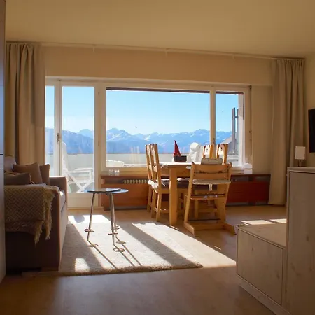 Stylish & Modern, Eperon Apartment